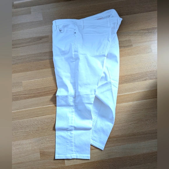 Tommy Bahama Ella Twill High Rise Crop Pants - Picture 3 of 6